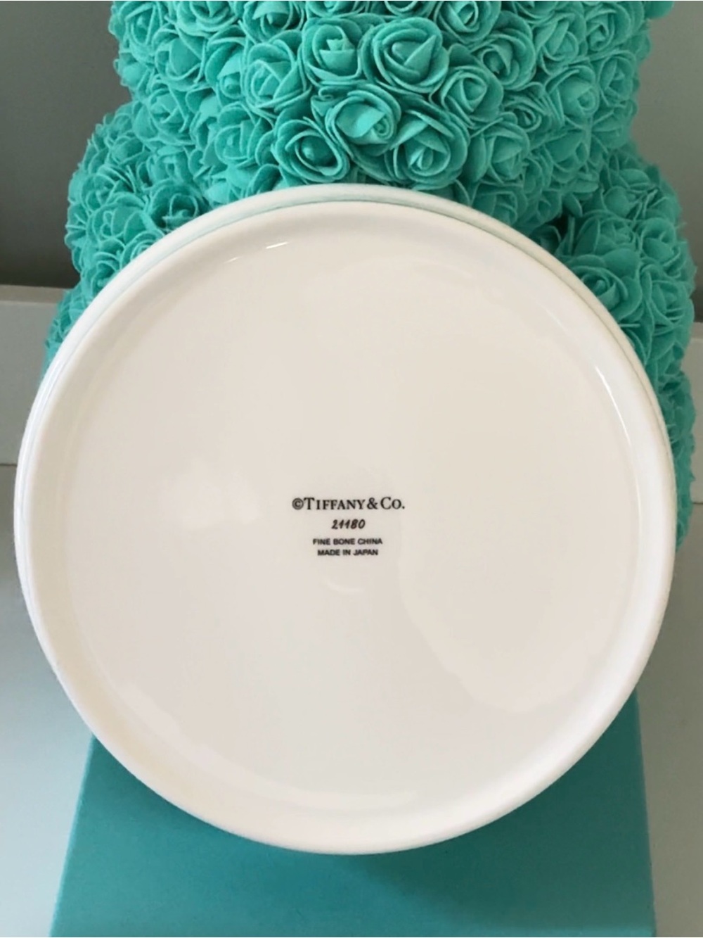 Brand new Tiffany & Co Dog Bowl in Large size - Picture 2 of 8